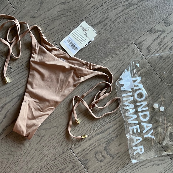 Monday Swim Bikini - Picture 3 of 4